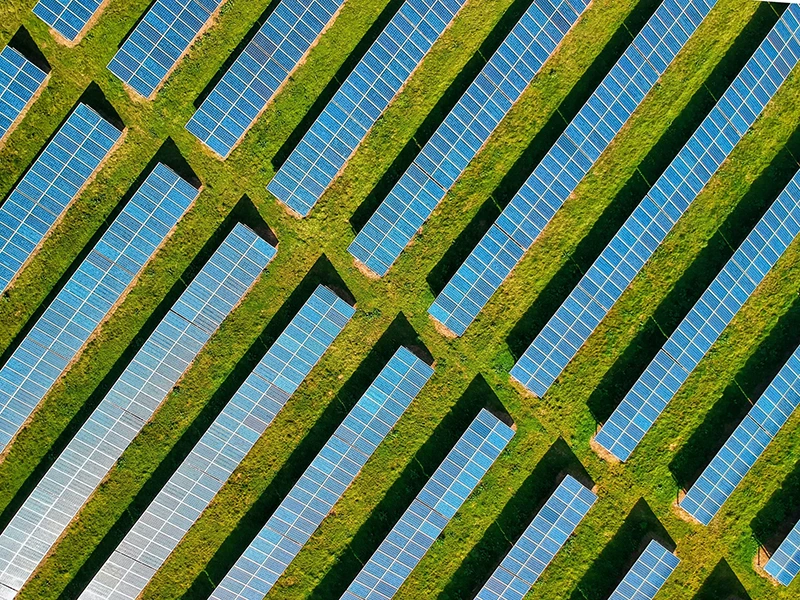 Placas-Solares-Aereo-scaled