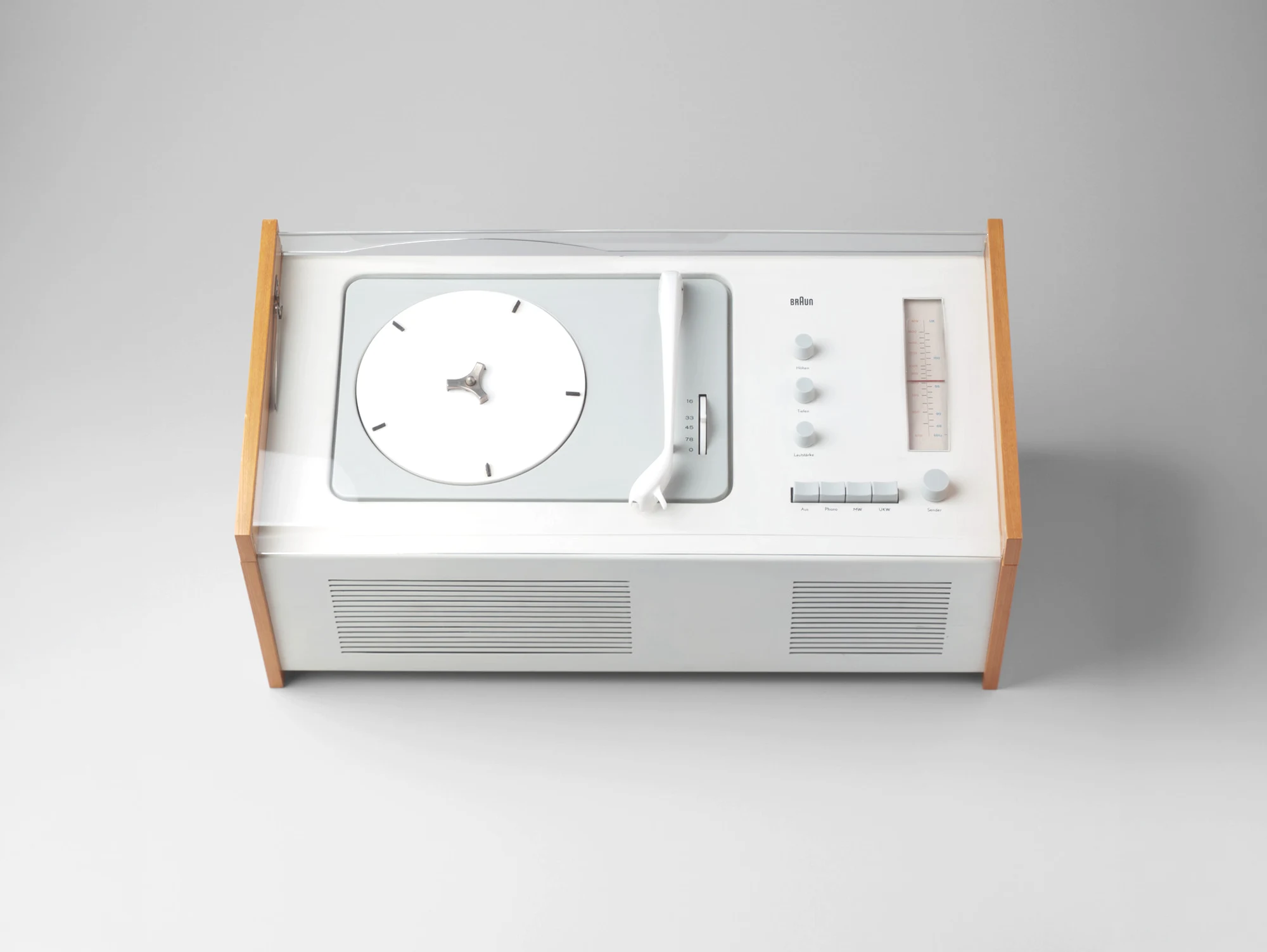 The timeless beauty of minimal turntable design