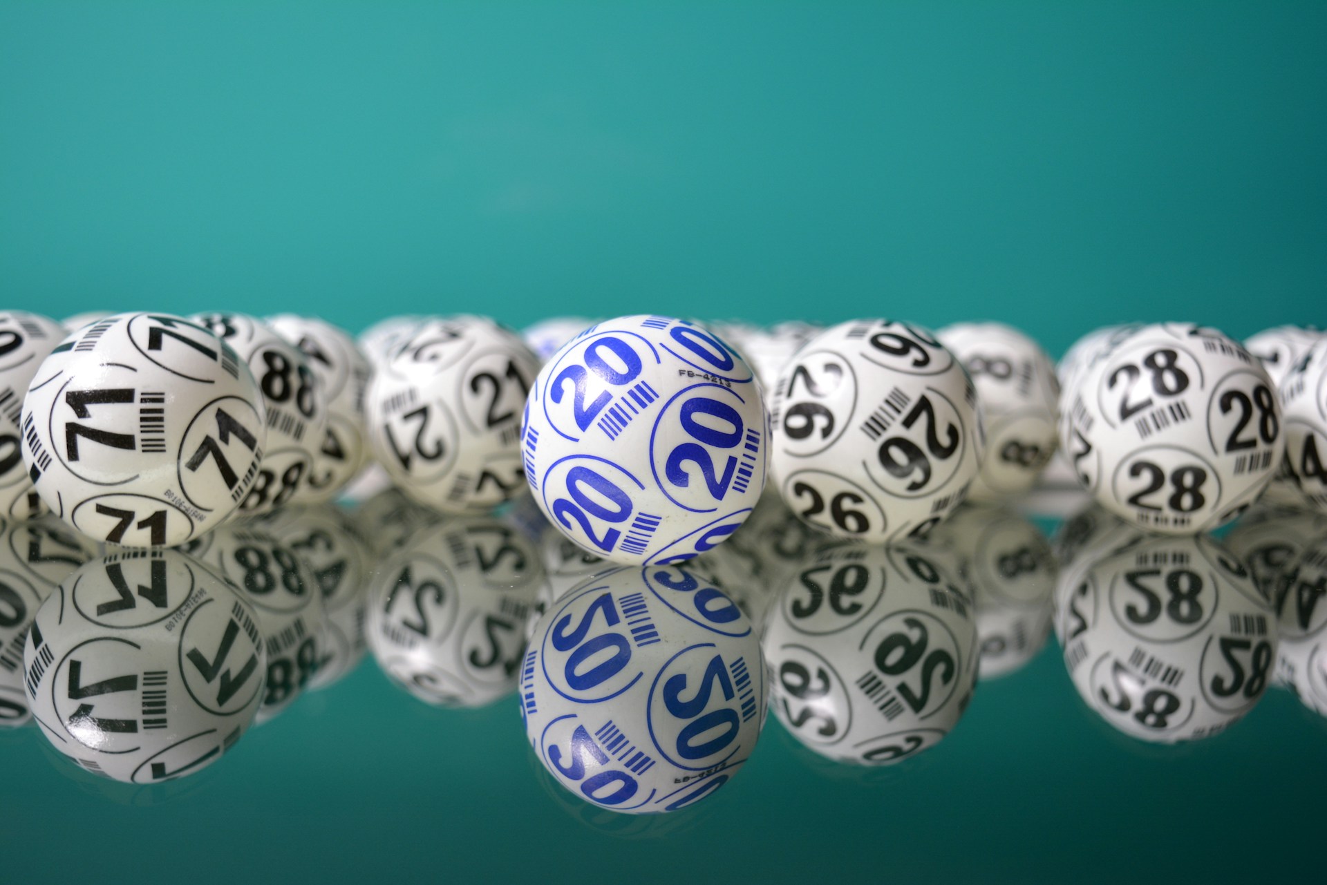 Lottery lump sum vs. annuity: What’s a savvy way to receive your winnings?
