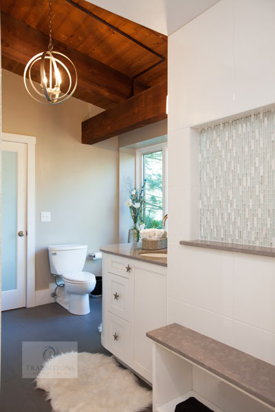 Bath design with wood beams