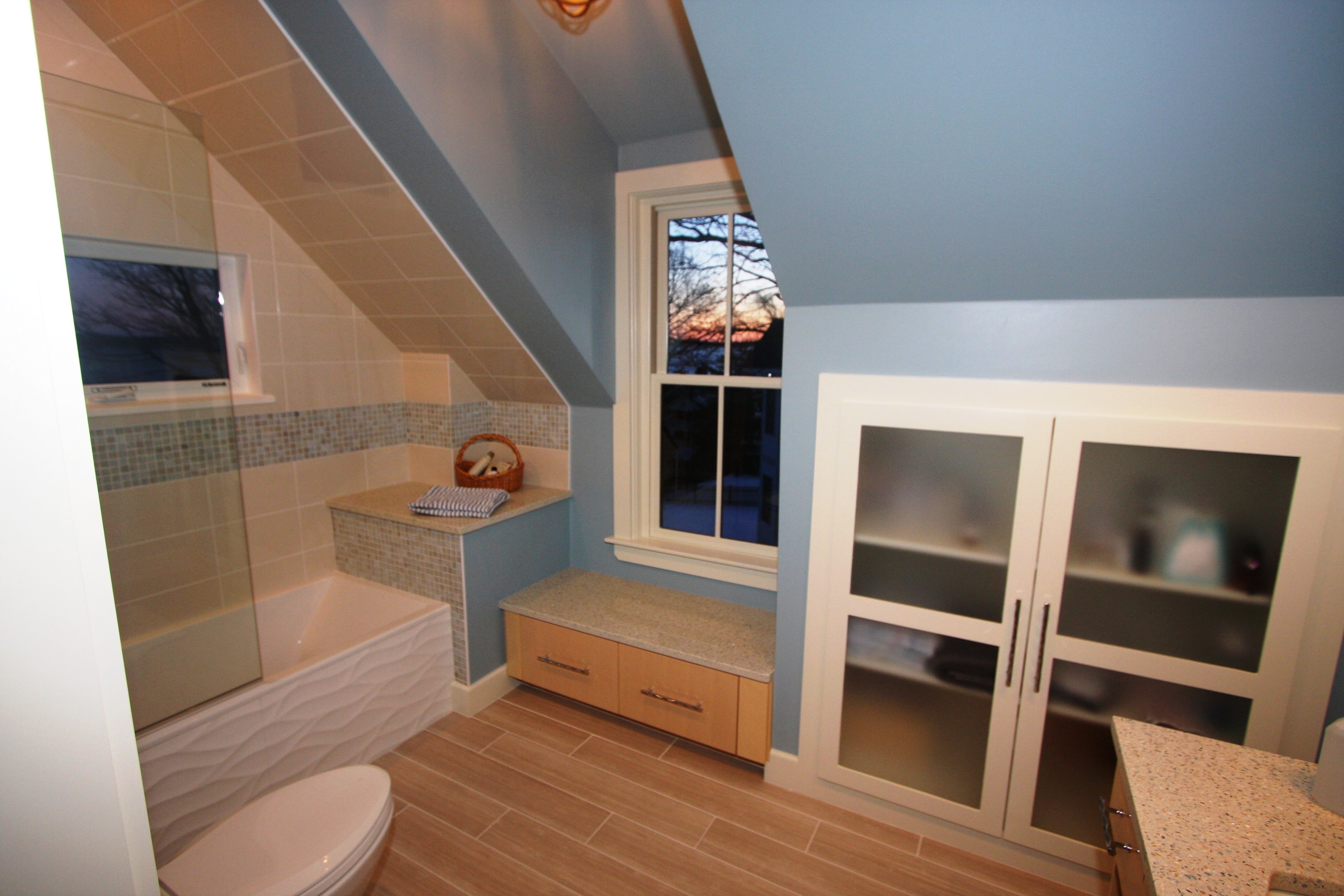 Vanity area in the Hull primary bath