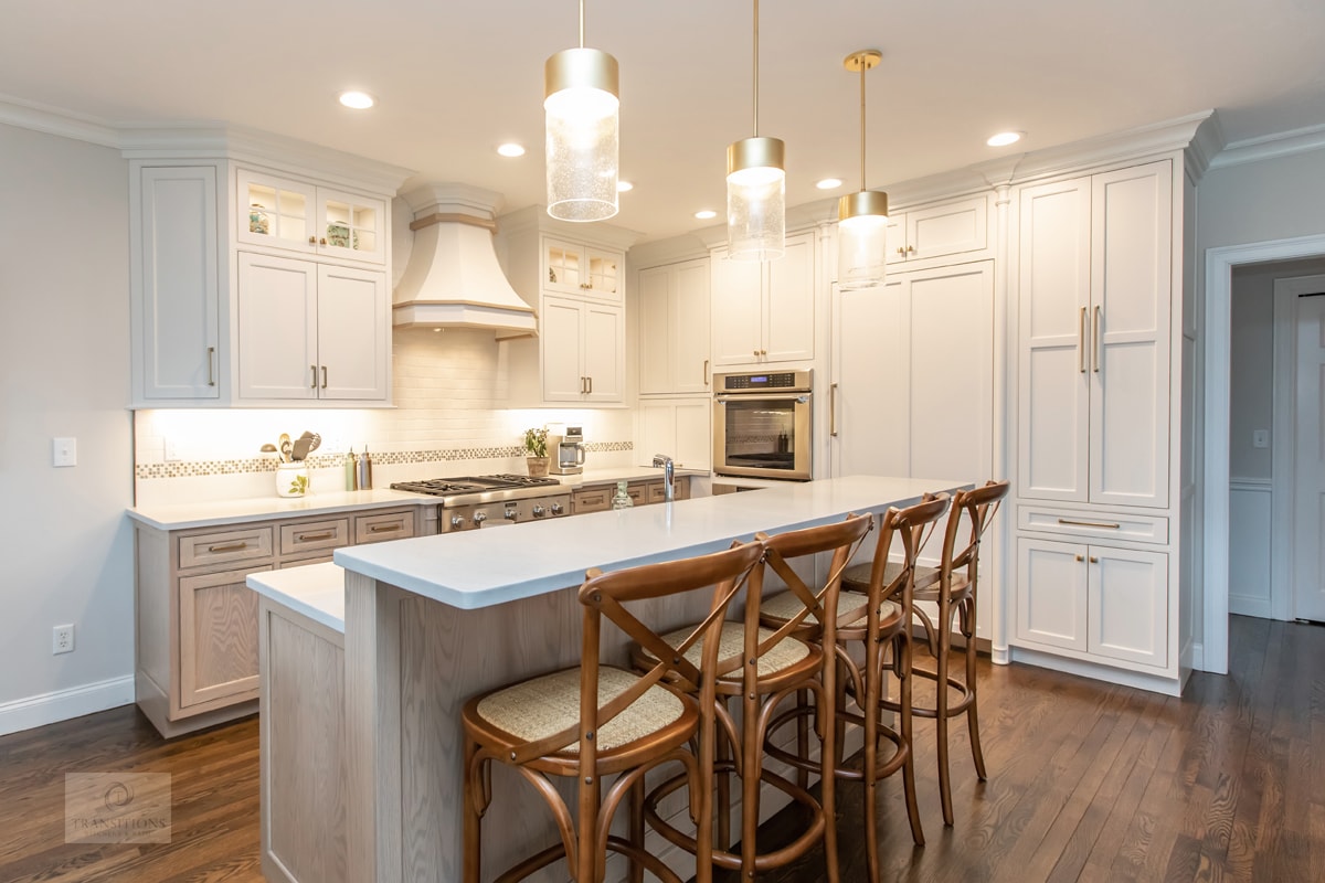 Kitchen island with pendant lighting