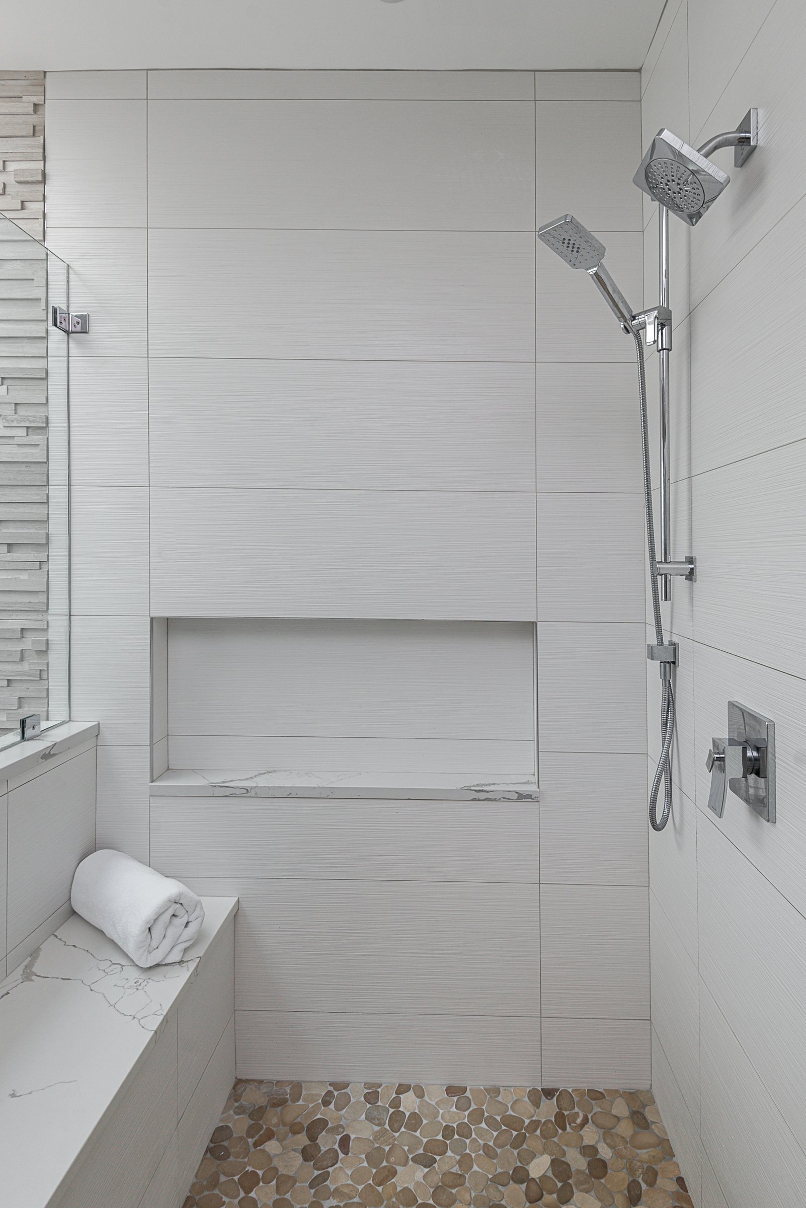 shower interior with bench and niche