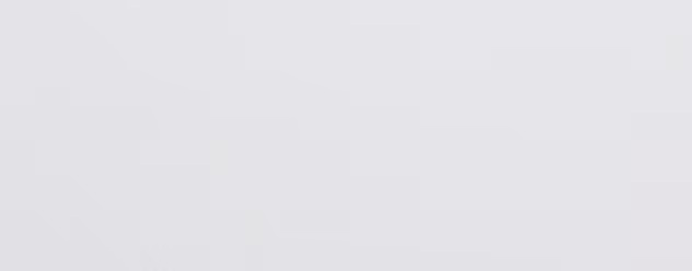 Leerer hellgrauer Hintergrund mit subtiler Textur.