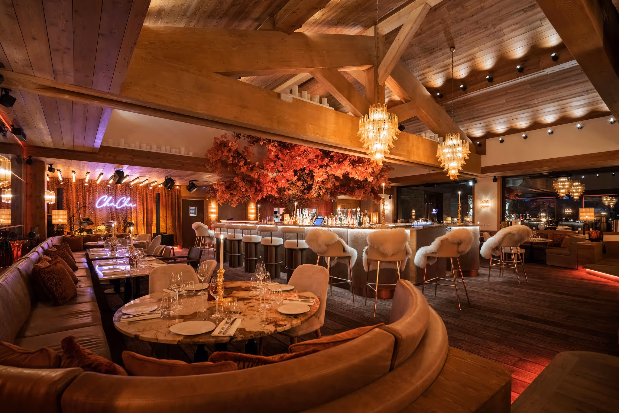 Elegant interior design of the ChaCha restaurant, from the Annie Famose Group, with its contemporary chalet decor.