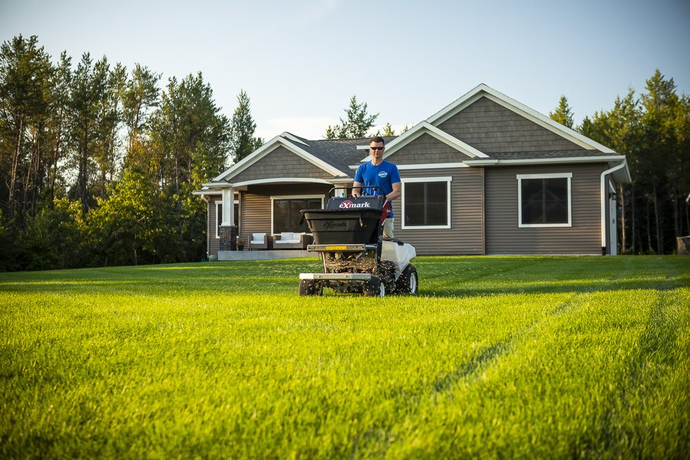 Tips for Comparing Lawn Care Prices in Minneapolis & St. Paul, MN