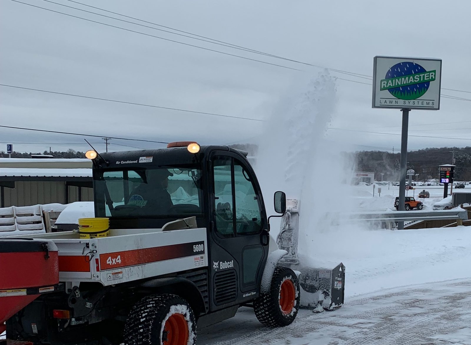 How Snow Removal Companies Handle Dustings, Blizzards & Winter Weather