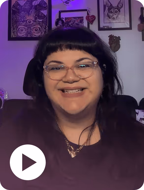 Video thumbnail showing Leigh's testimonial