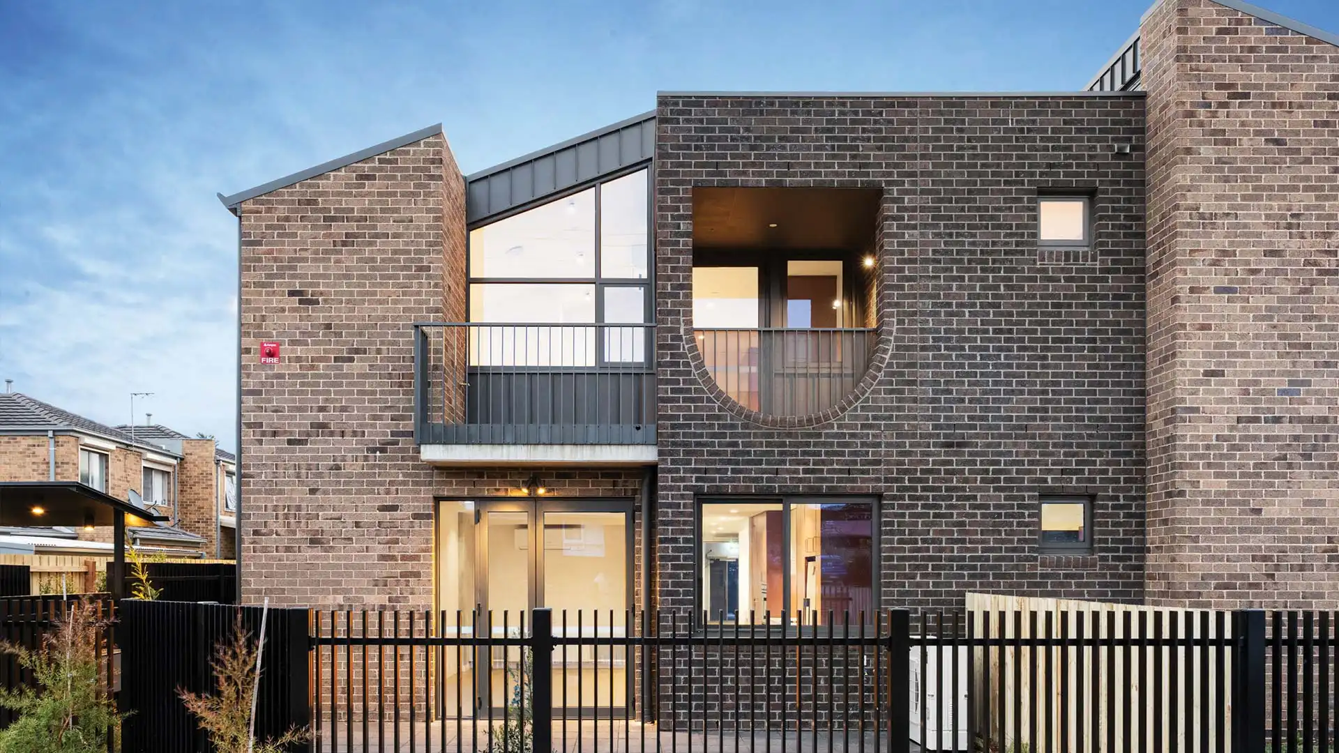 Bumble Bee Frankston