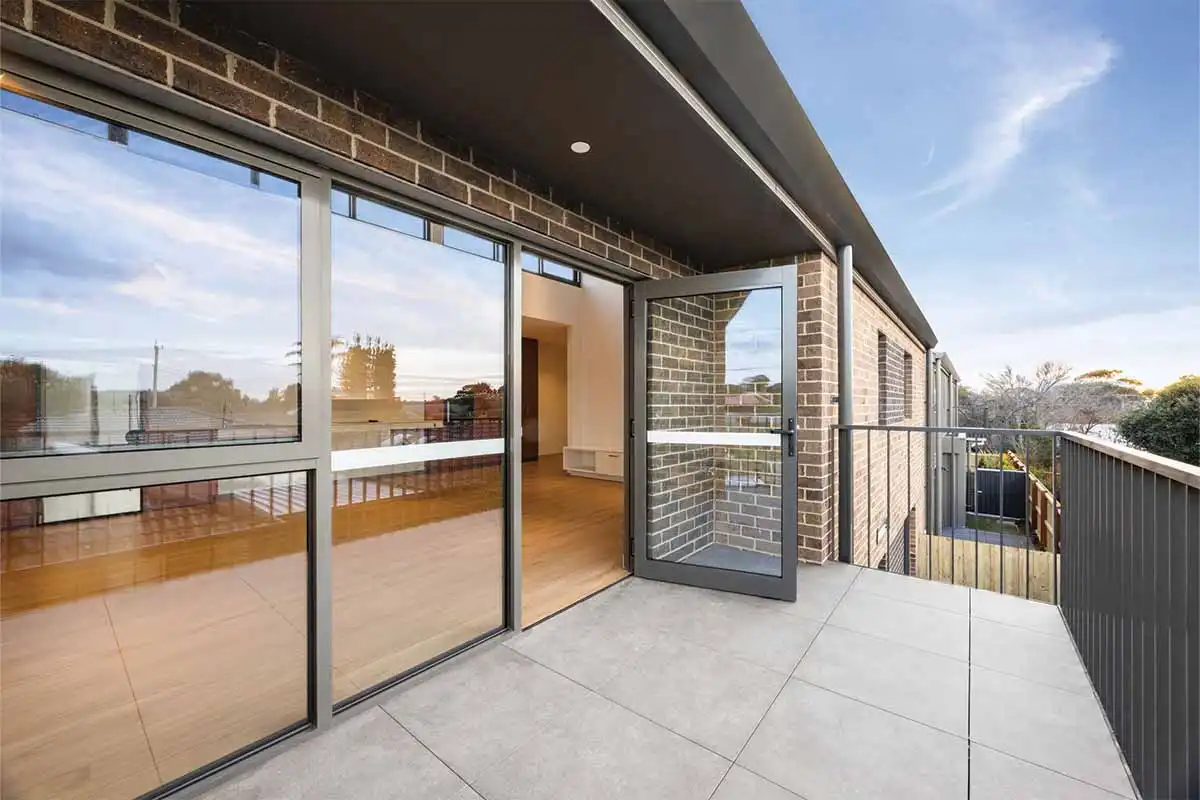 Bumble Bee Frankston