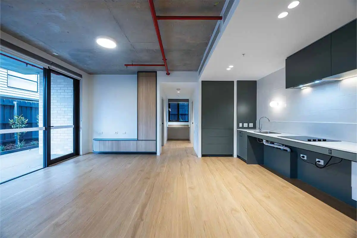 Bumble Bee - Glen Huntly