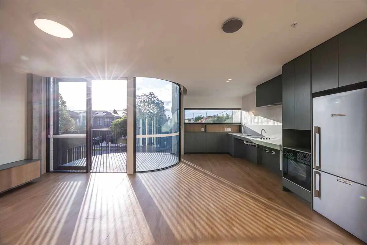 Bumble Bee - Glen Huntly