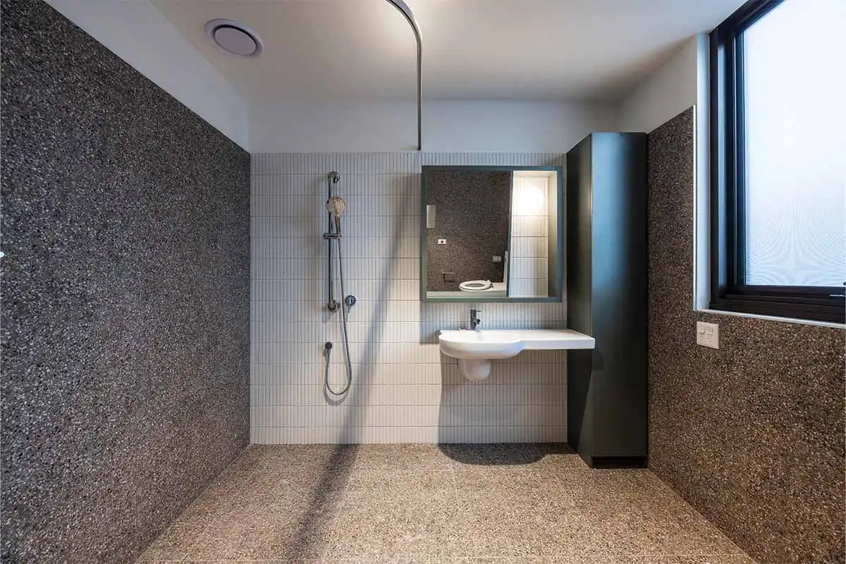 Bumble Bee - Glen Huntly