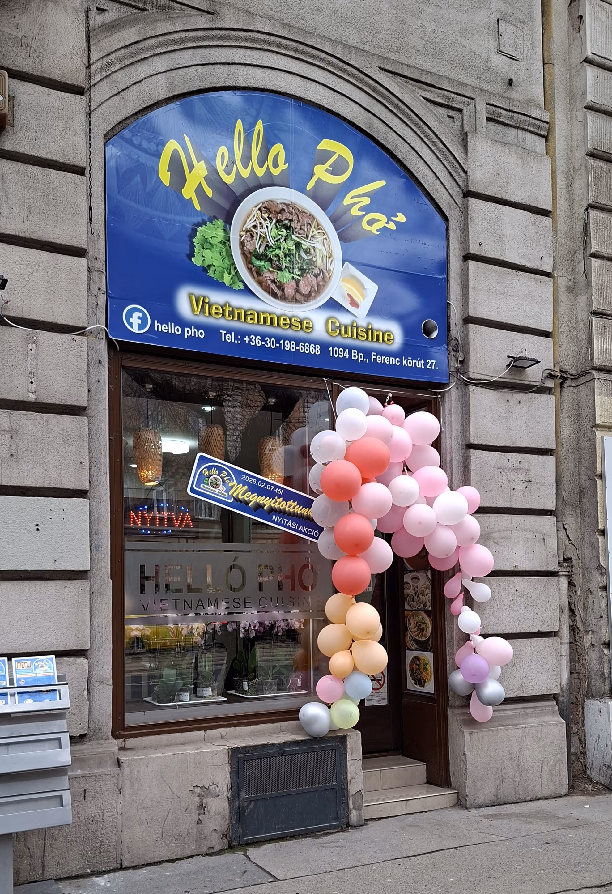 Polevesező nyitásakor lufikapu