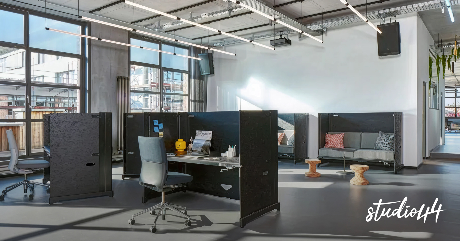 アート・デザイン・音楽 Studio 44 Architects About Studio 44 | Furniture Specification & Procurement