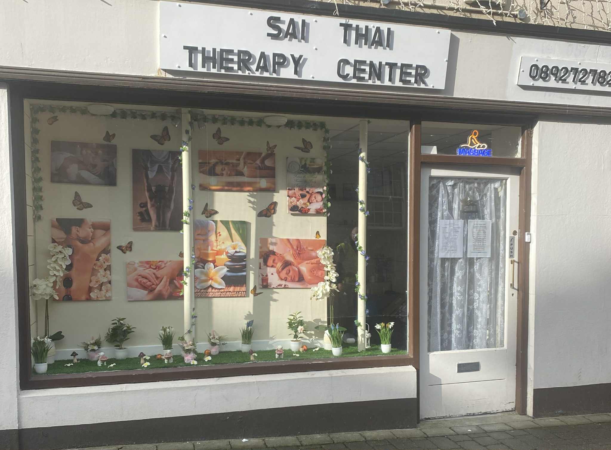 image of therapist performing massage