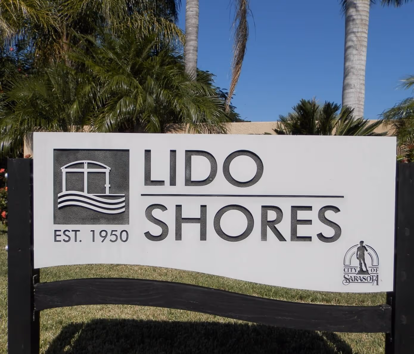 Lido Shores Sarasota modern luxury real estate and private beach