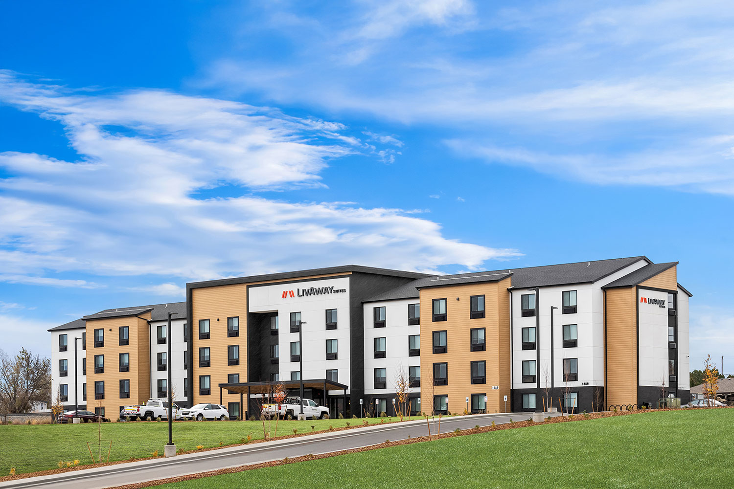 Richland, WA - LivAway Suites Building Exterior