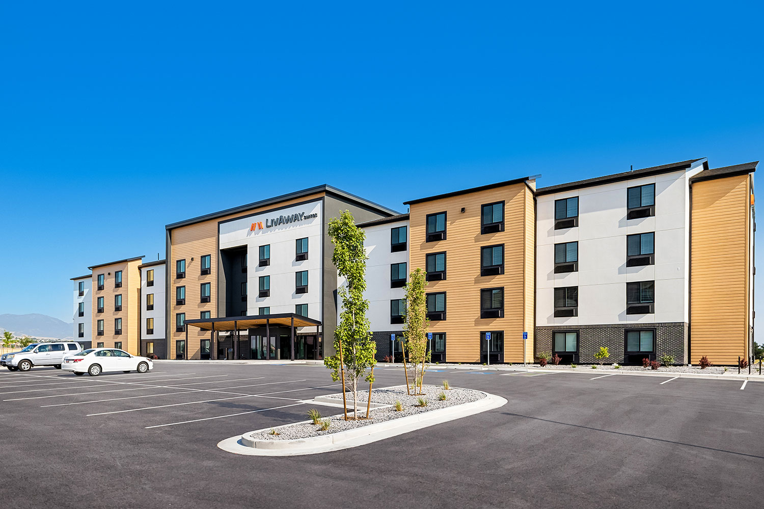 West Jordan, UT - LivAway Suites Building Exterior