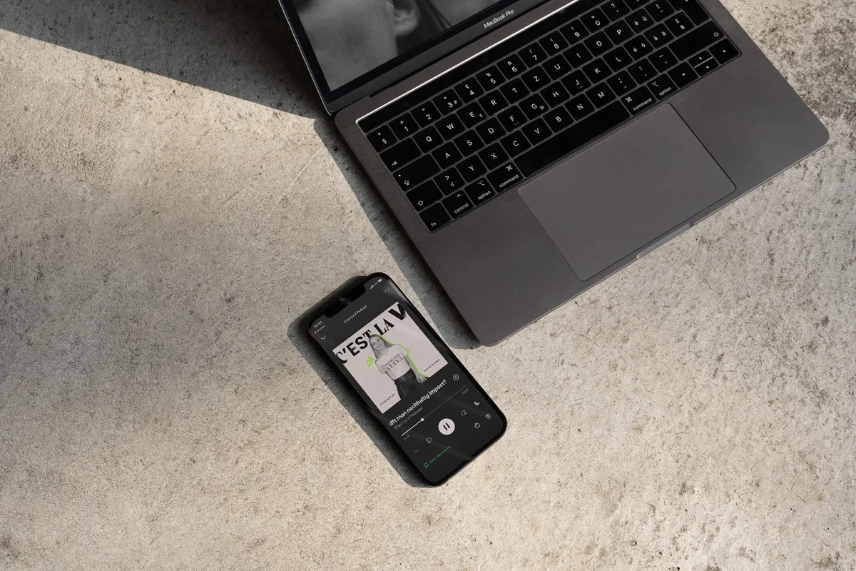 Podcast Cover von EMPOVVER