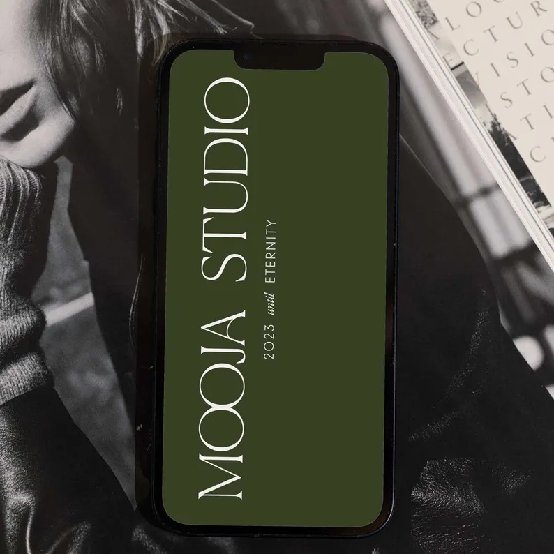 Mooja Studio Logo auf iPhone