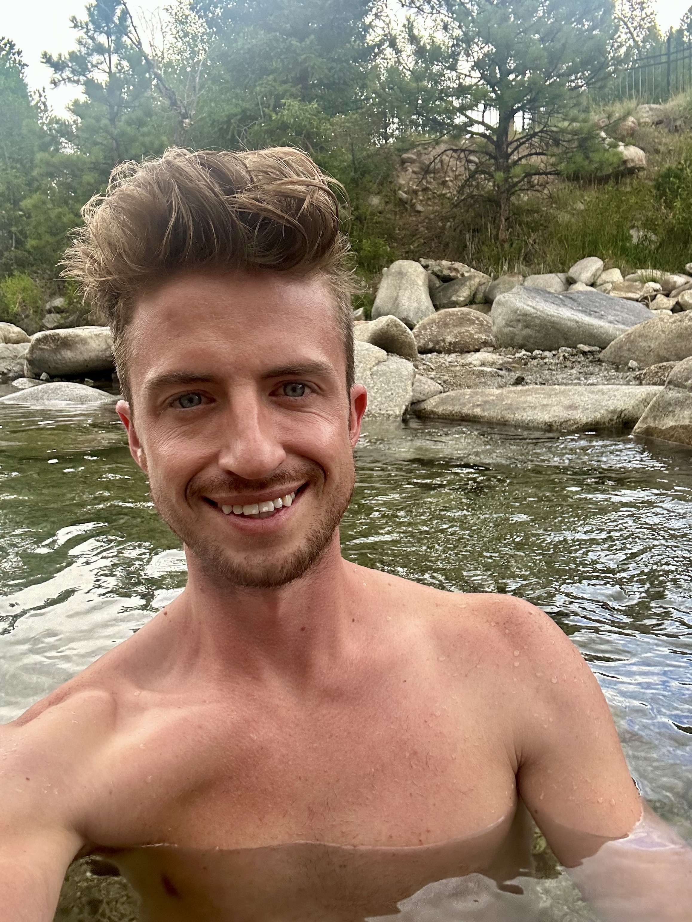 image of cycling community event (for a bicycle shop)