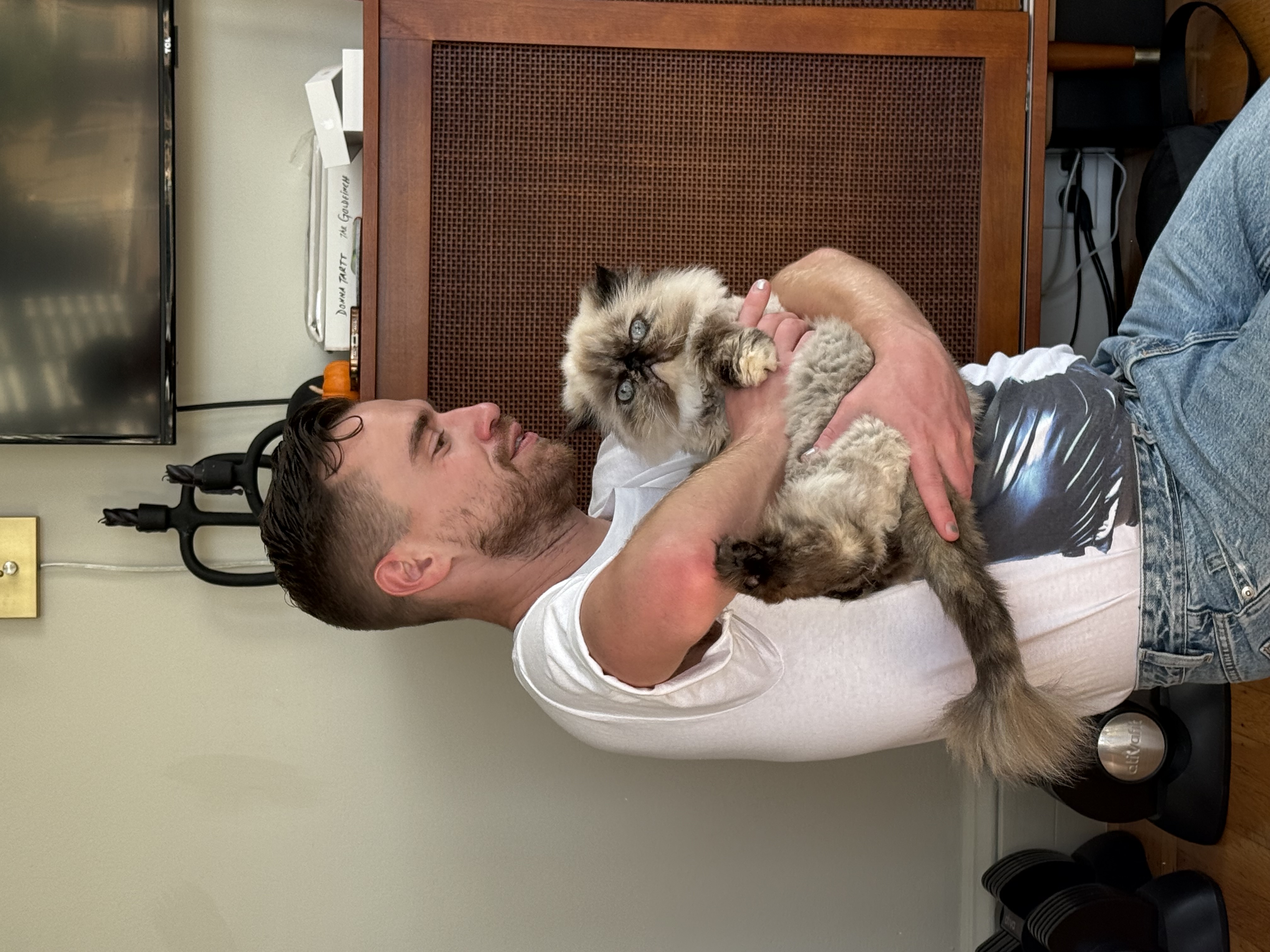 image of cycling community event (for a bicycle shop)