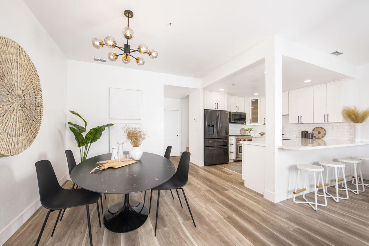 4515 Carpinteria Ave, Apt B - 3