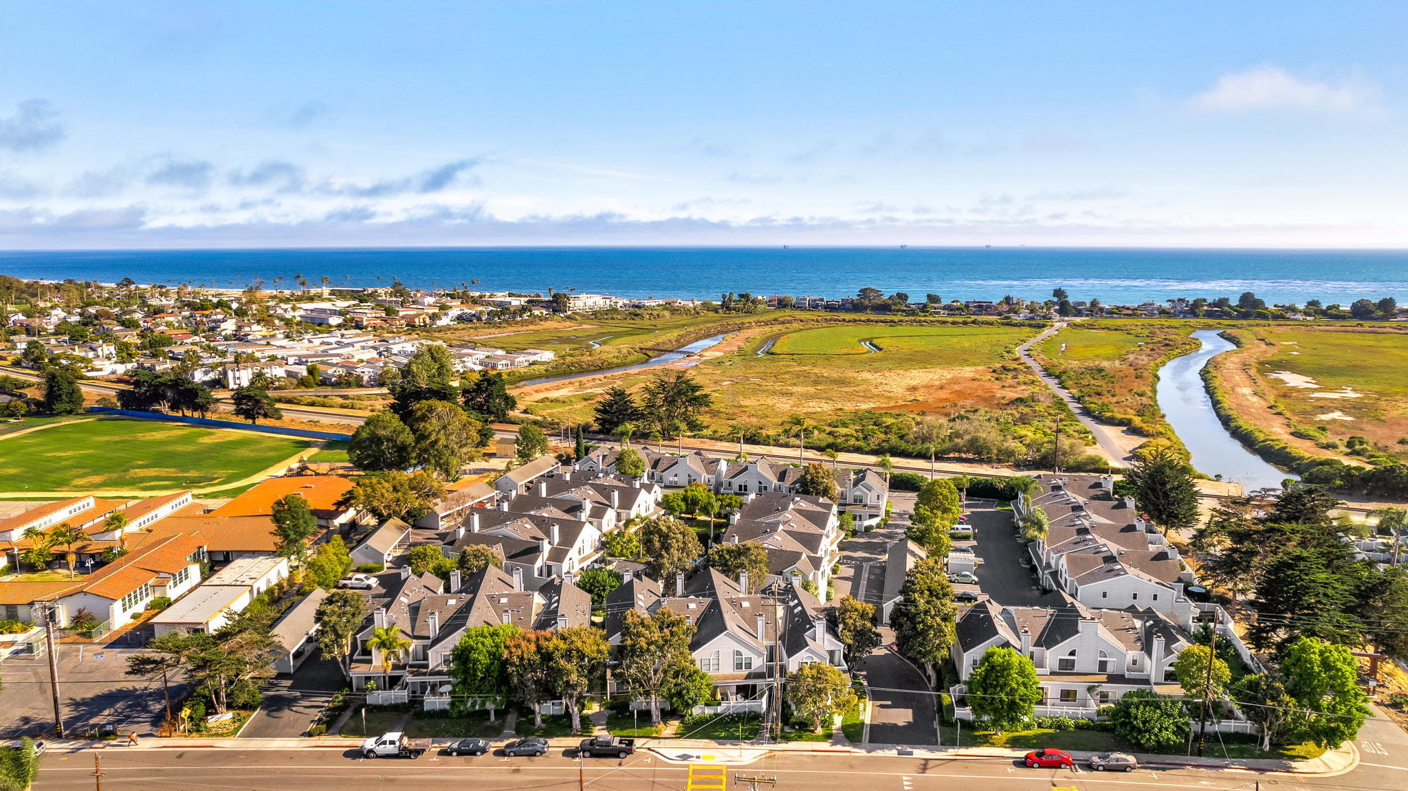 4515 Carpinteria Ave, Apt B