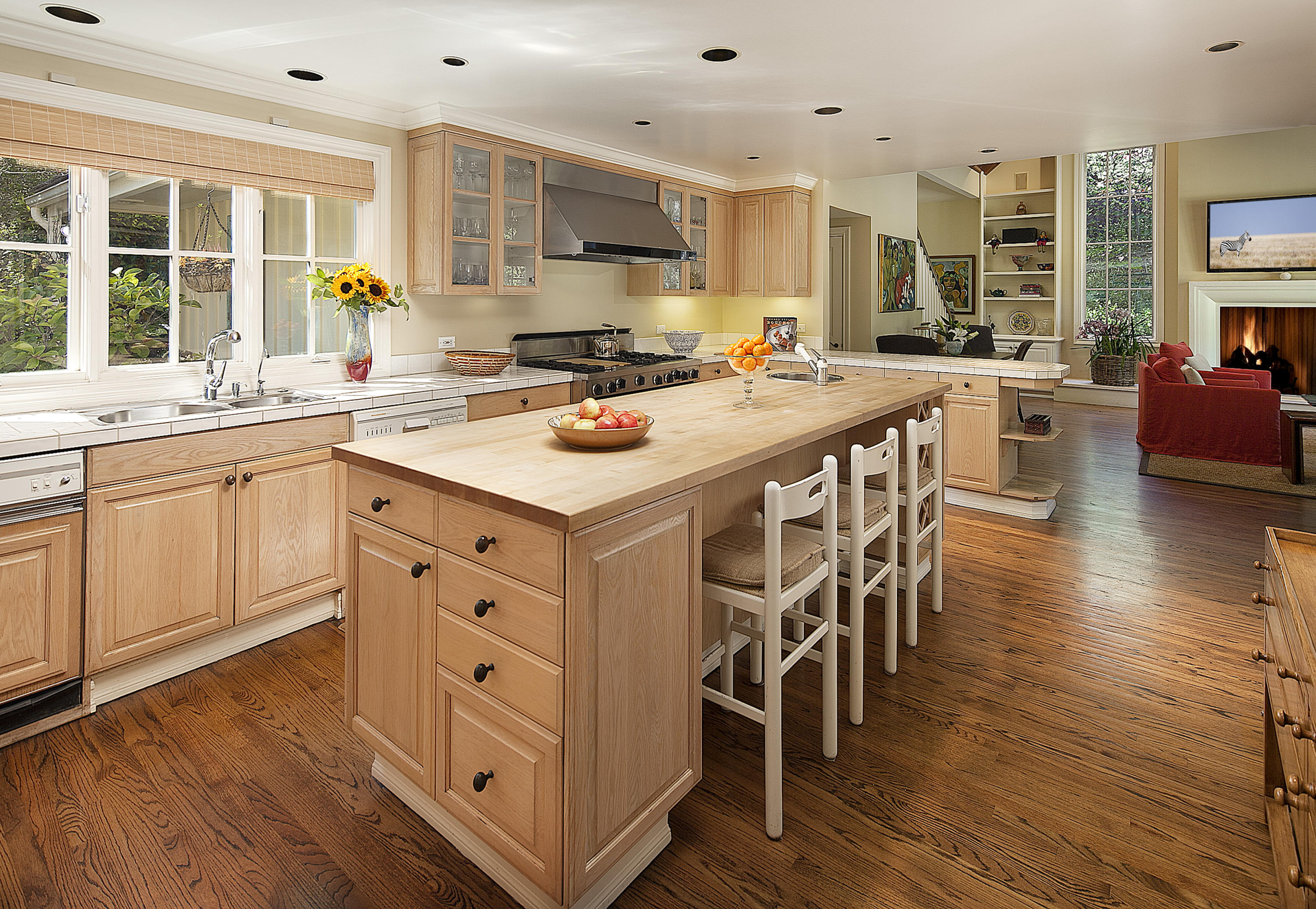 1966 East Valley Road - 5