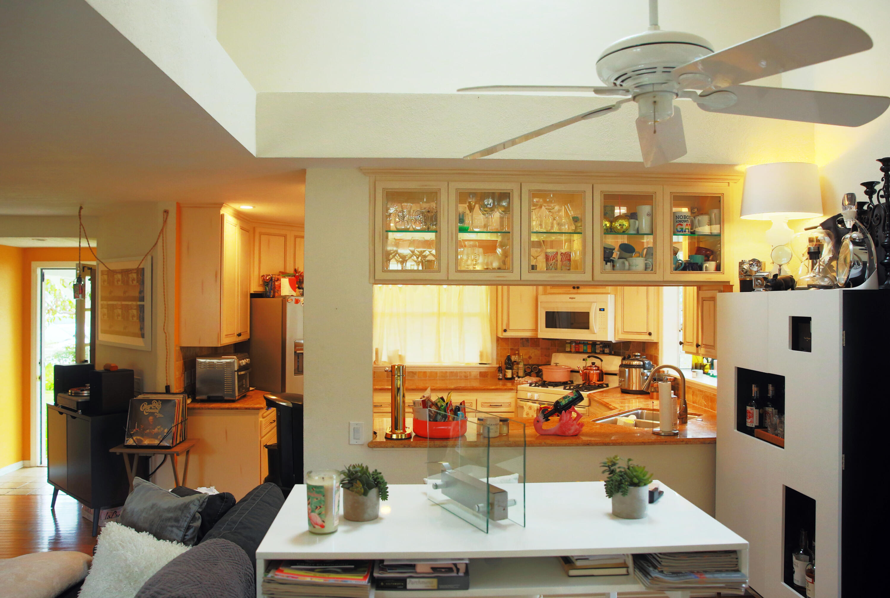 4831 8th Street, Apt #6 - 5