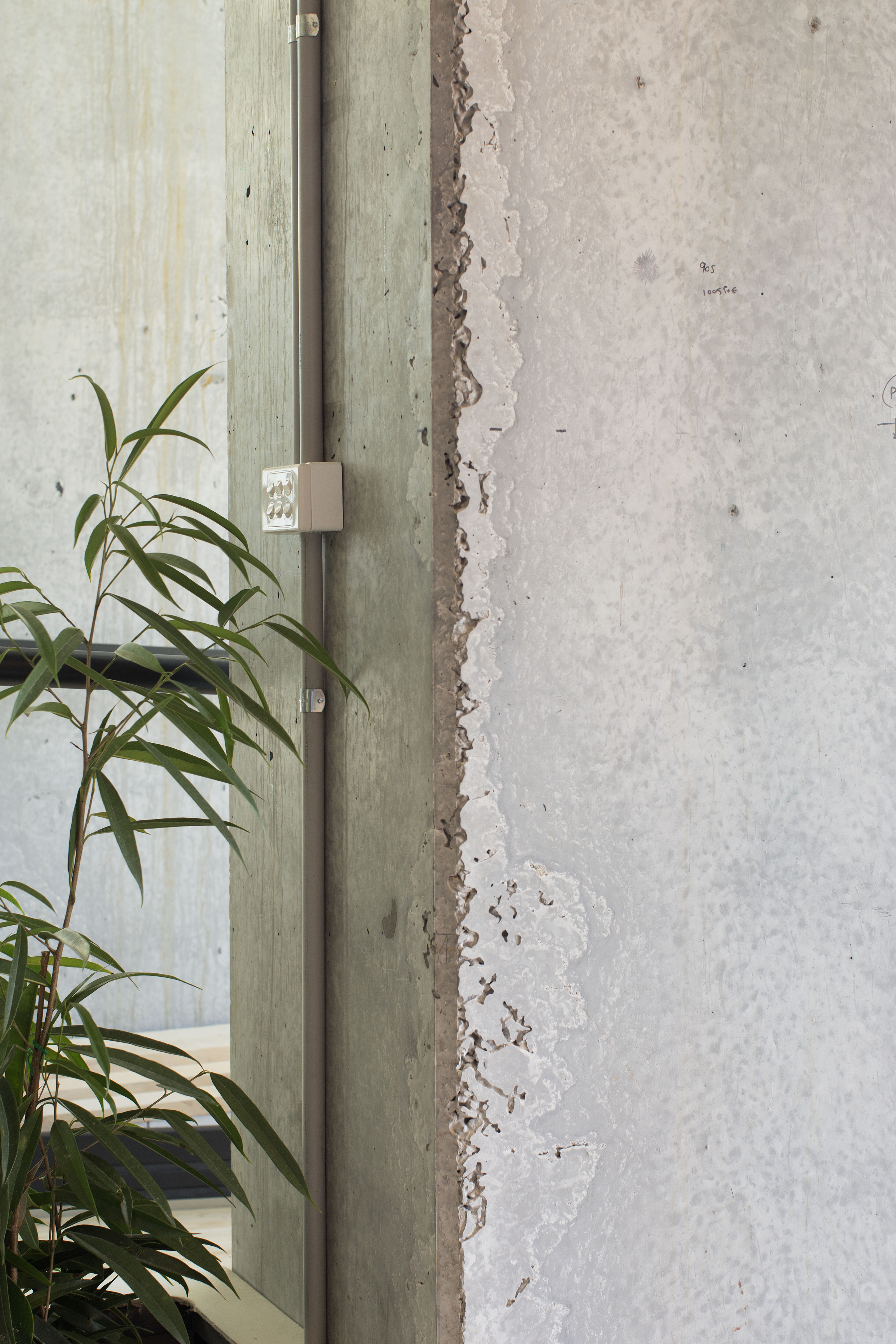 concrete feature creative working