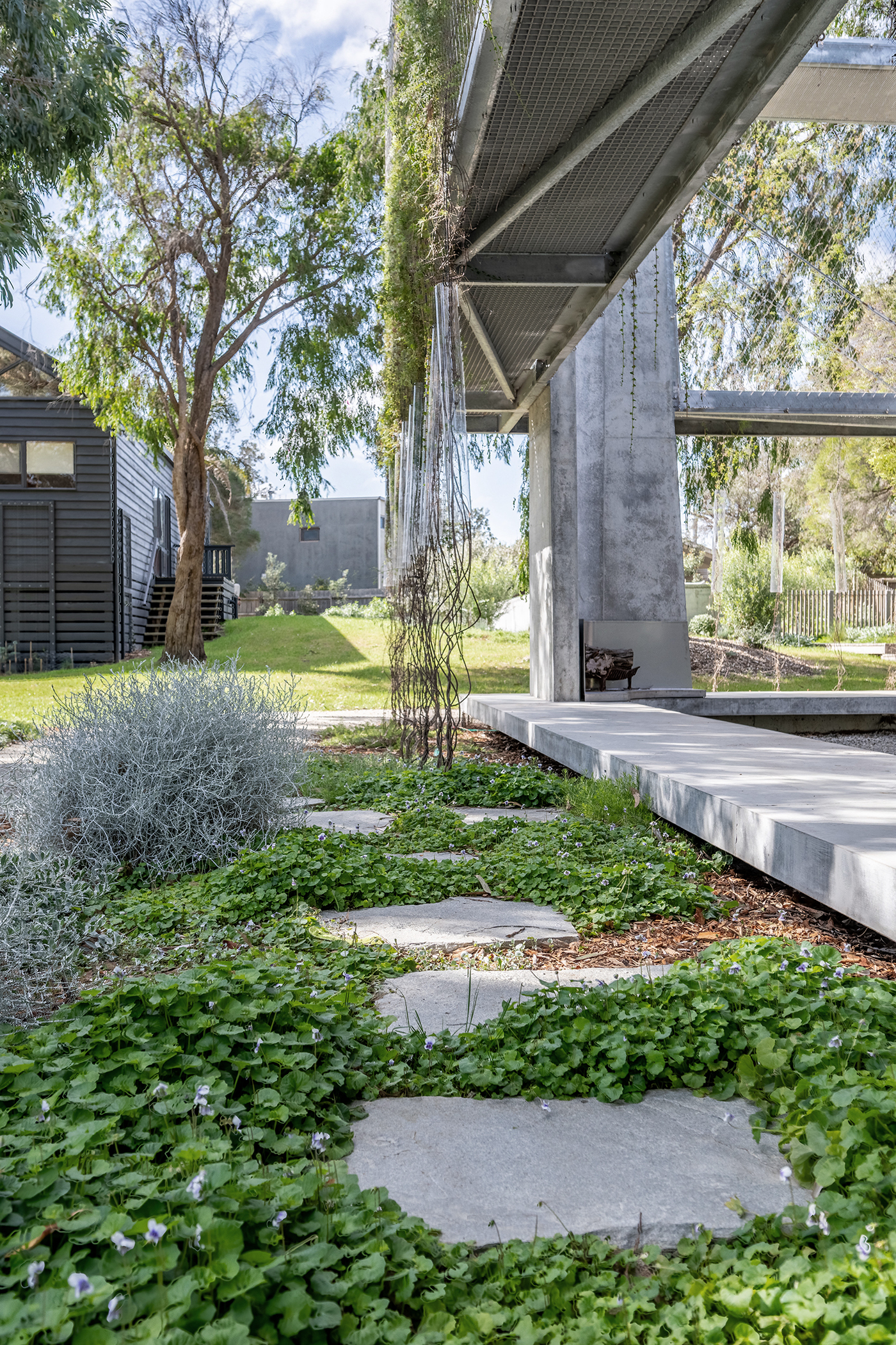 concrete blade columns