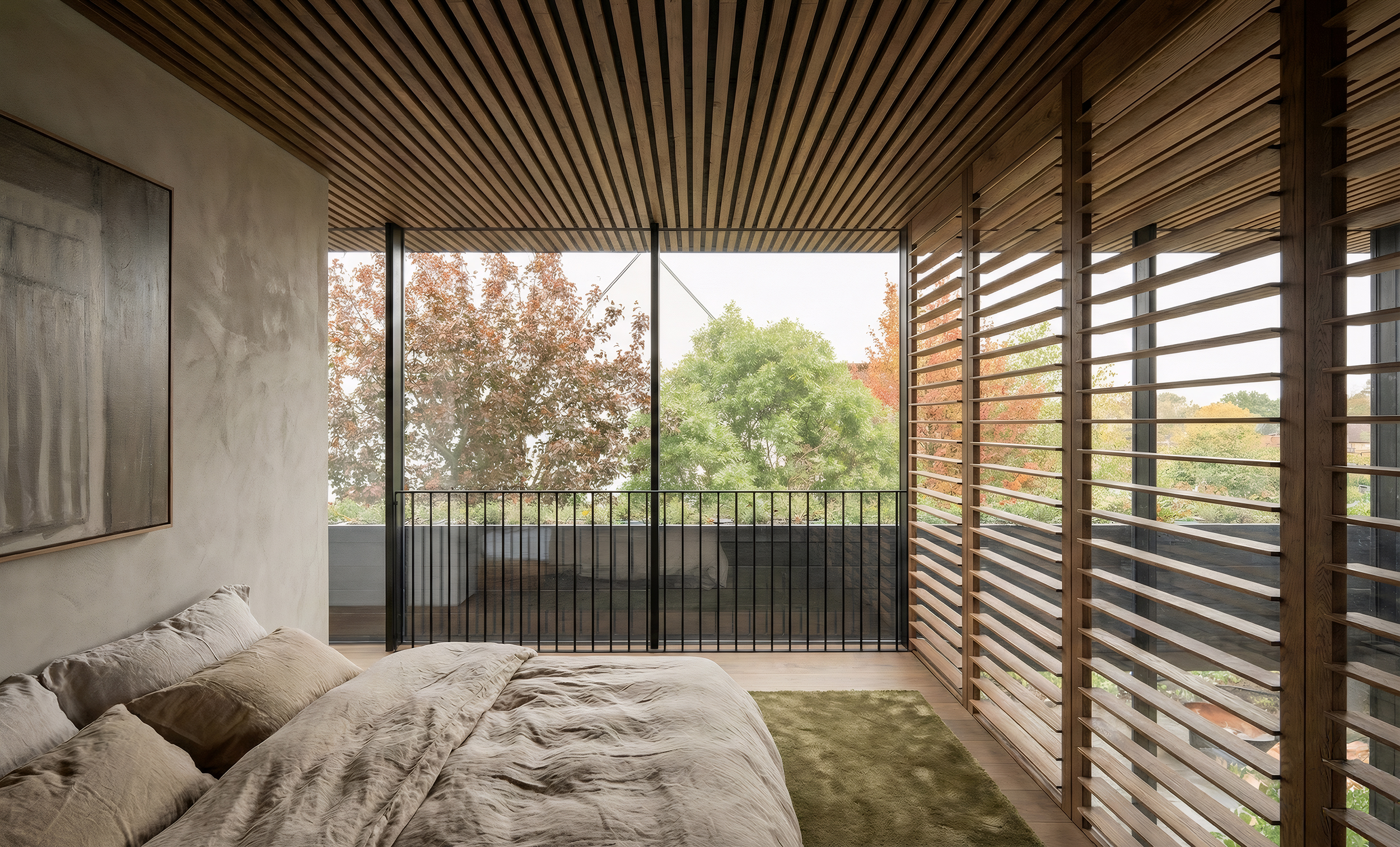 full height glazing to bedroom with timber blinds