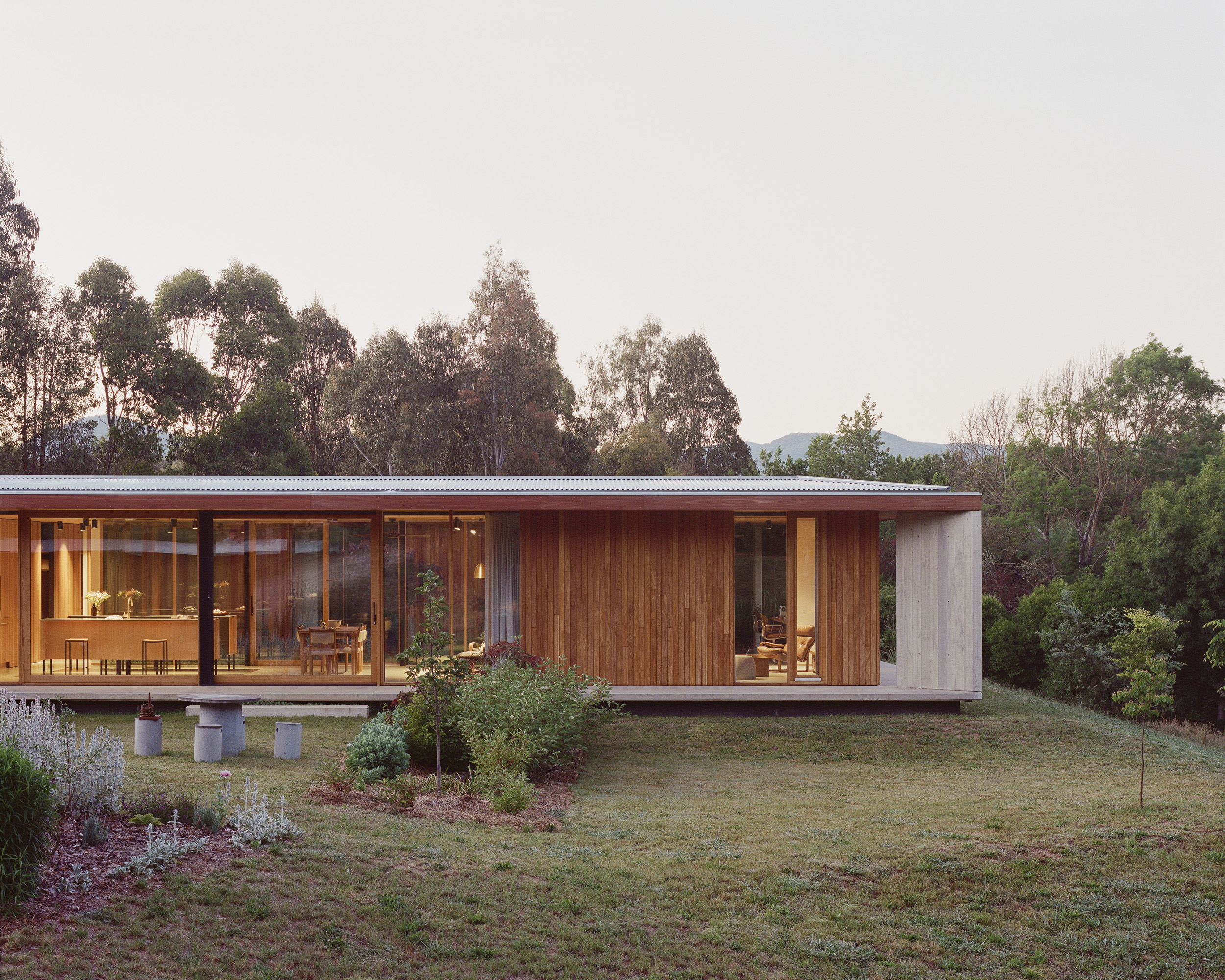 concrete blade column timber house