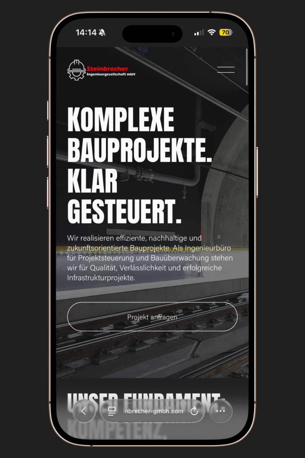 Mobile Mockup der Website der Steinbrecher Ingenieurgesellschaft aus München