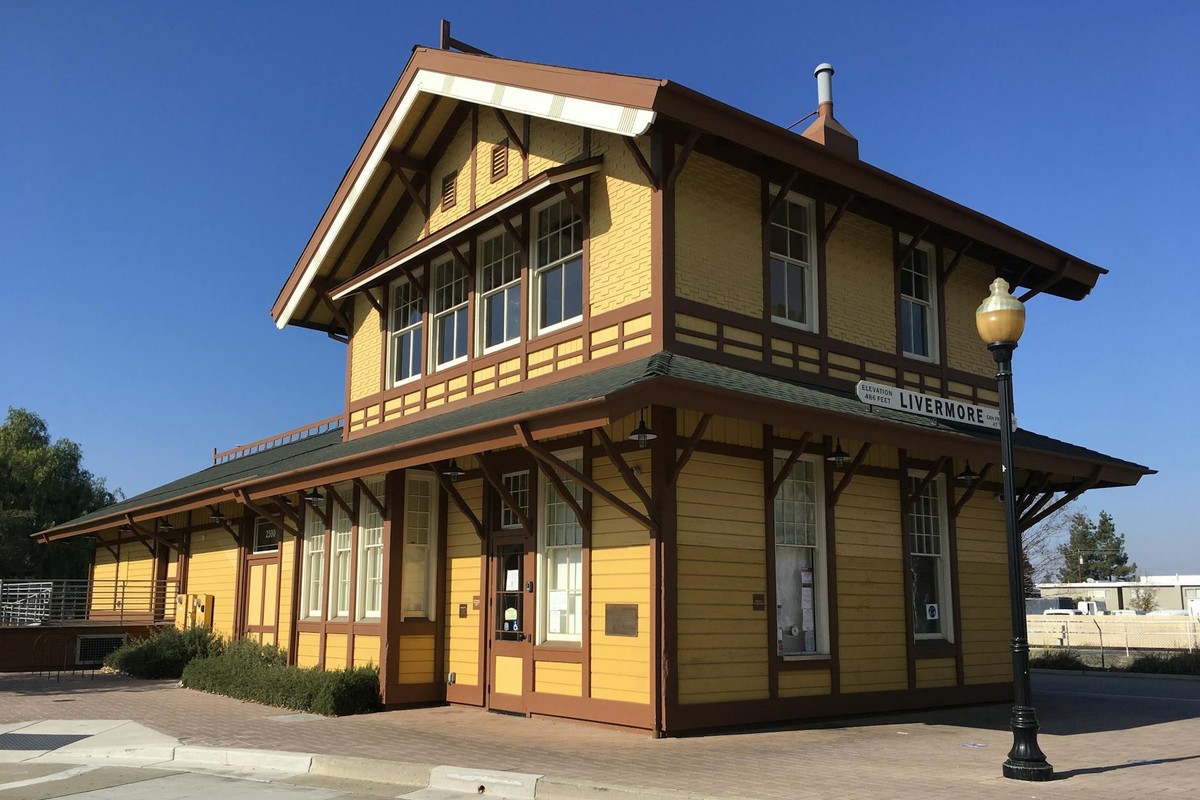 A sunny exterior view of the iconic Livermore train station in California.