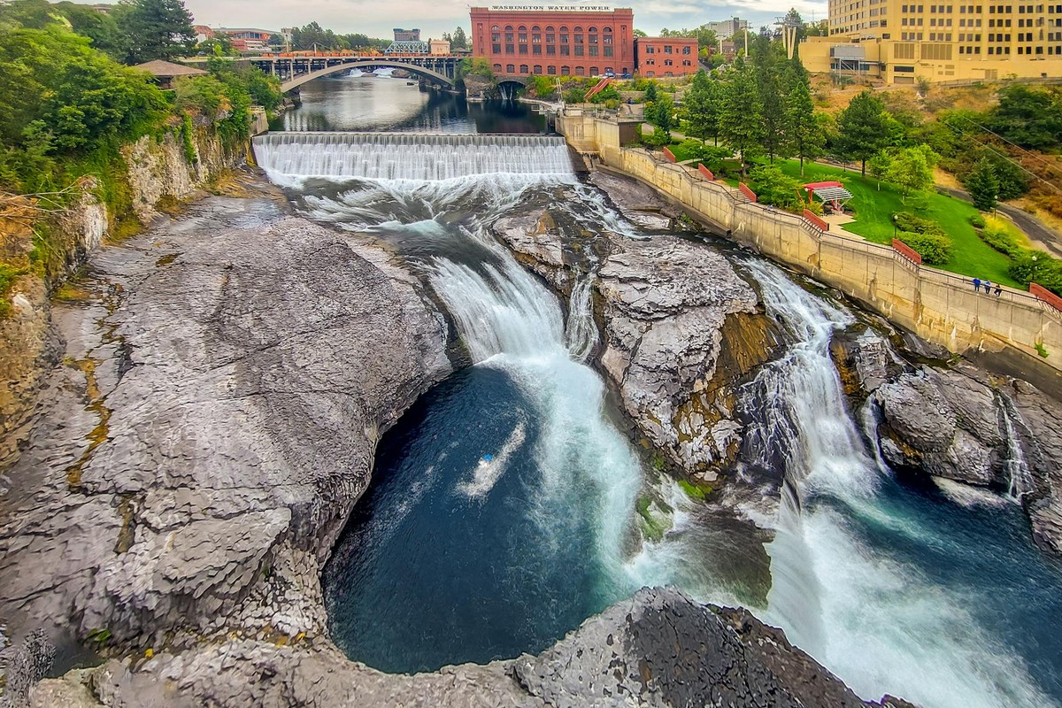A breathtaking aerial photo of Spokane Falls with natural beauty and urban landscape.
