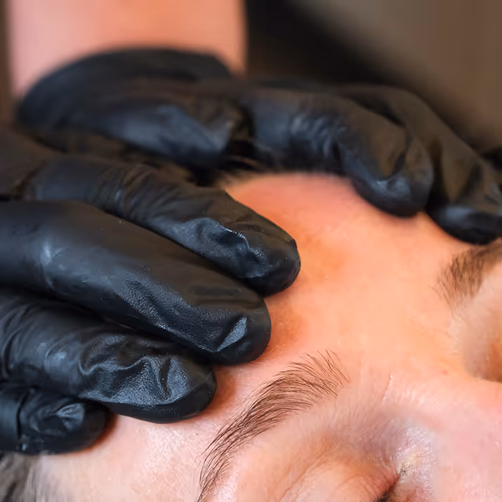 persoonlijke behandeling door ervaren huidspecialist