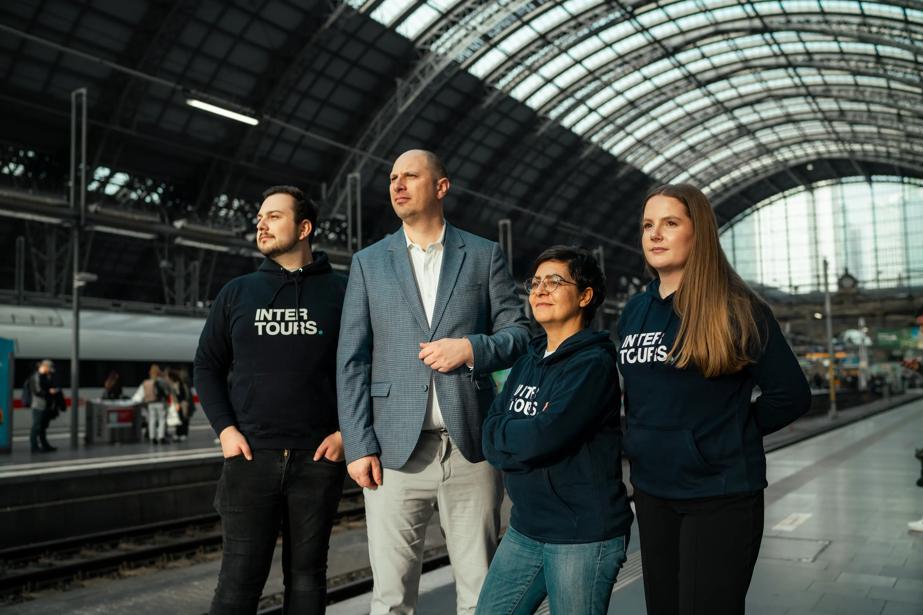 Team von Intertours in Frankfurt am Hauptbahnhof