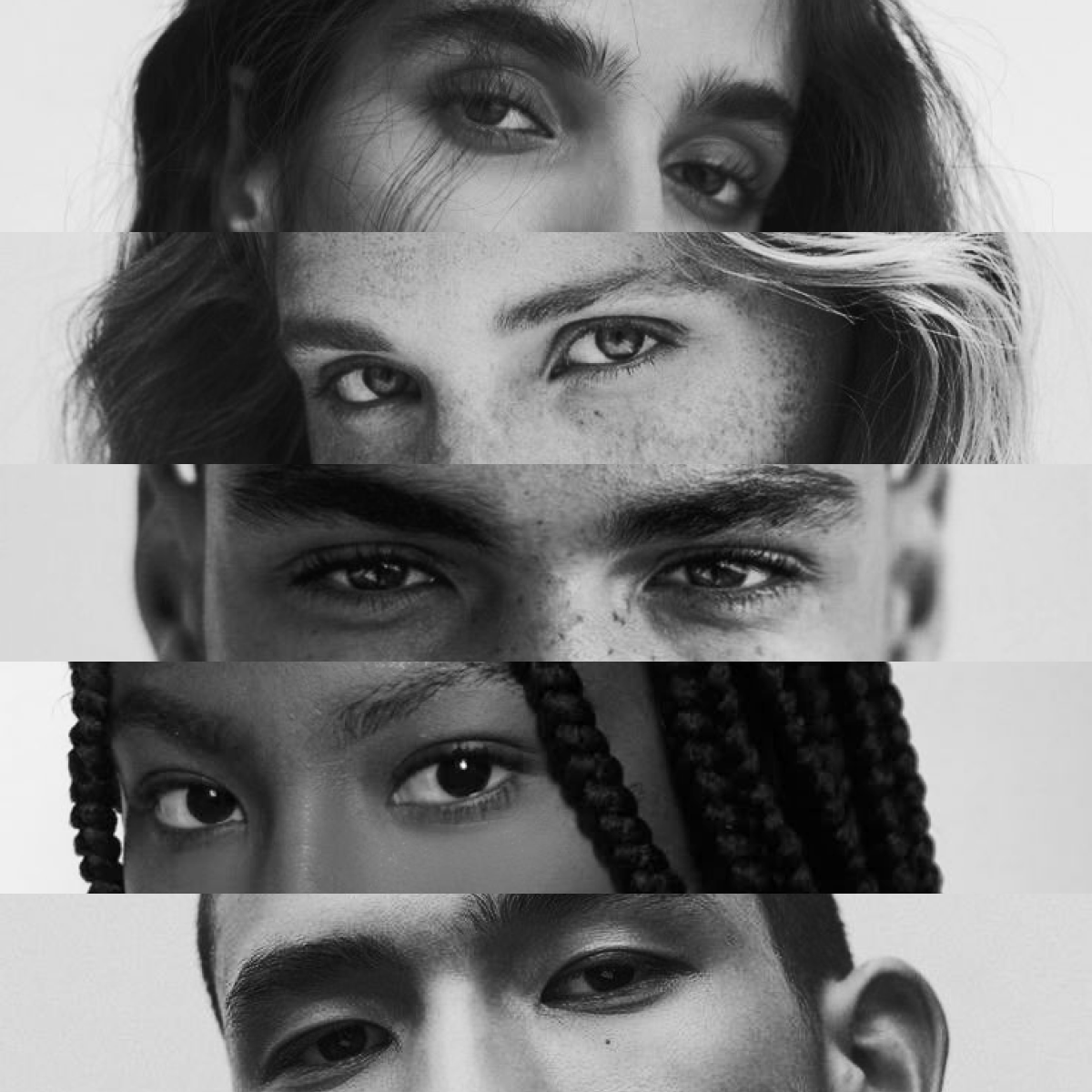 Cinq gros plans en noir et blanc sur les yeux de personnes d’origines diverses, montrant différentes expressions et textures de peau.