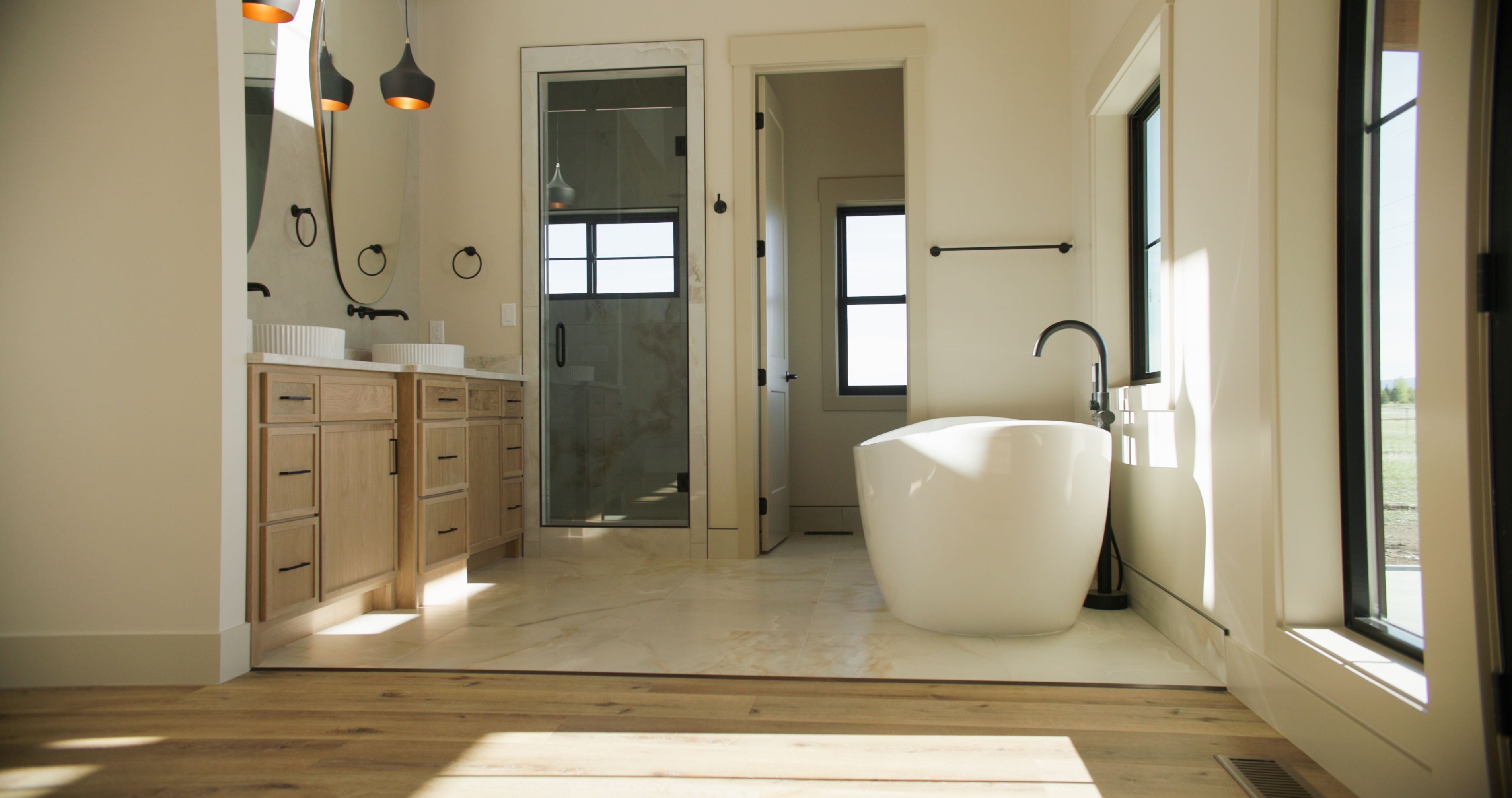 Timber Creek, the primary bath
