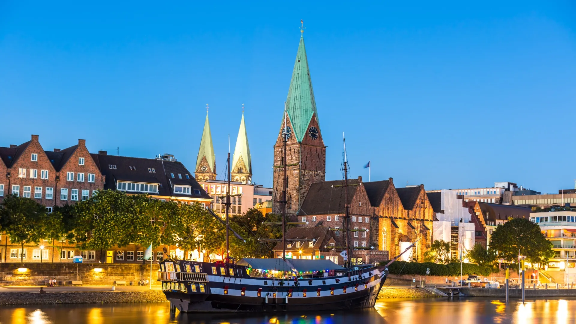 Büromöbel mieten Berlin – Flexibilität für eine dynamische Stadt