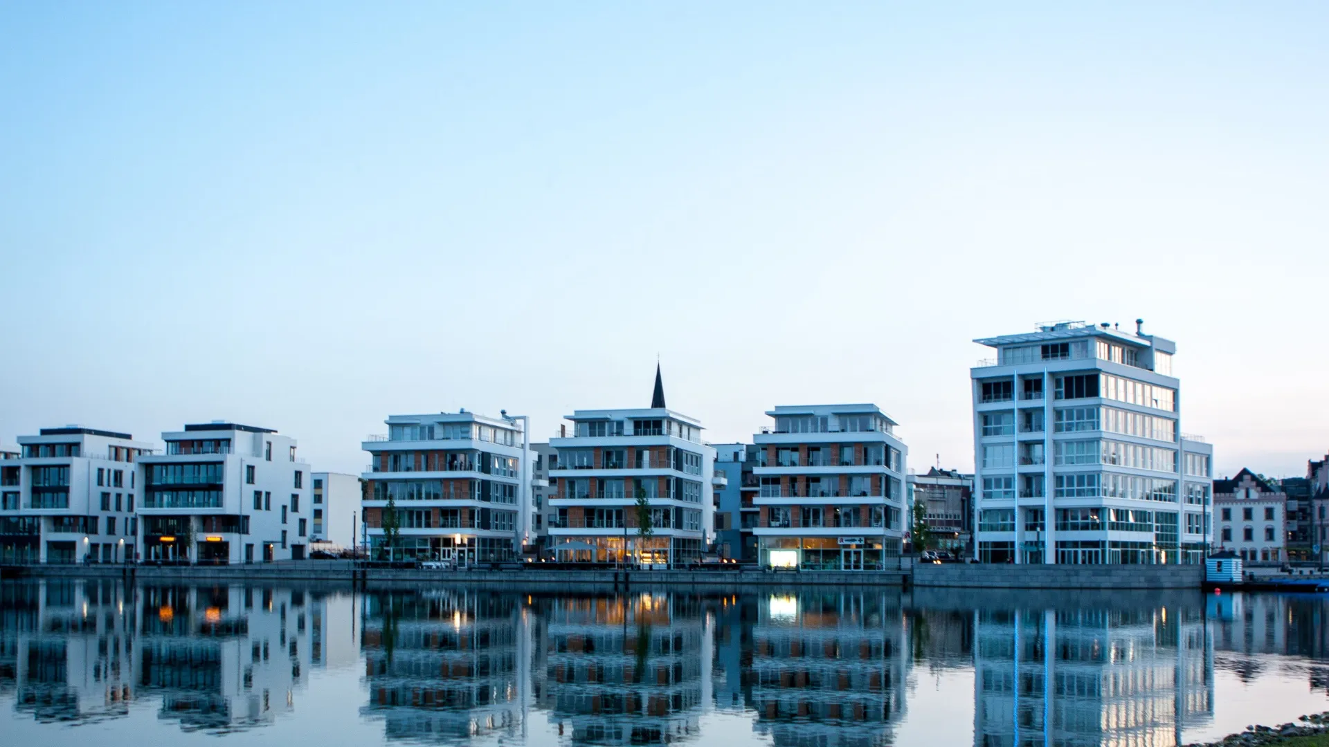 Büromöbel mieten Berlin – Flexibilität für eine dynamische Stadt
