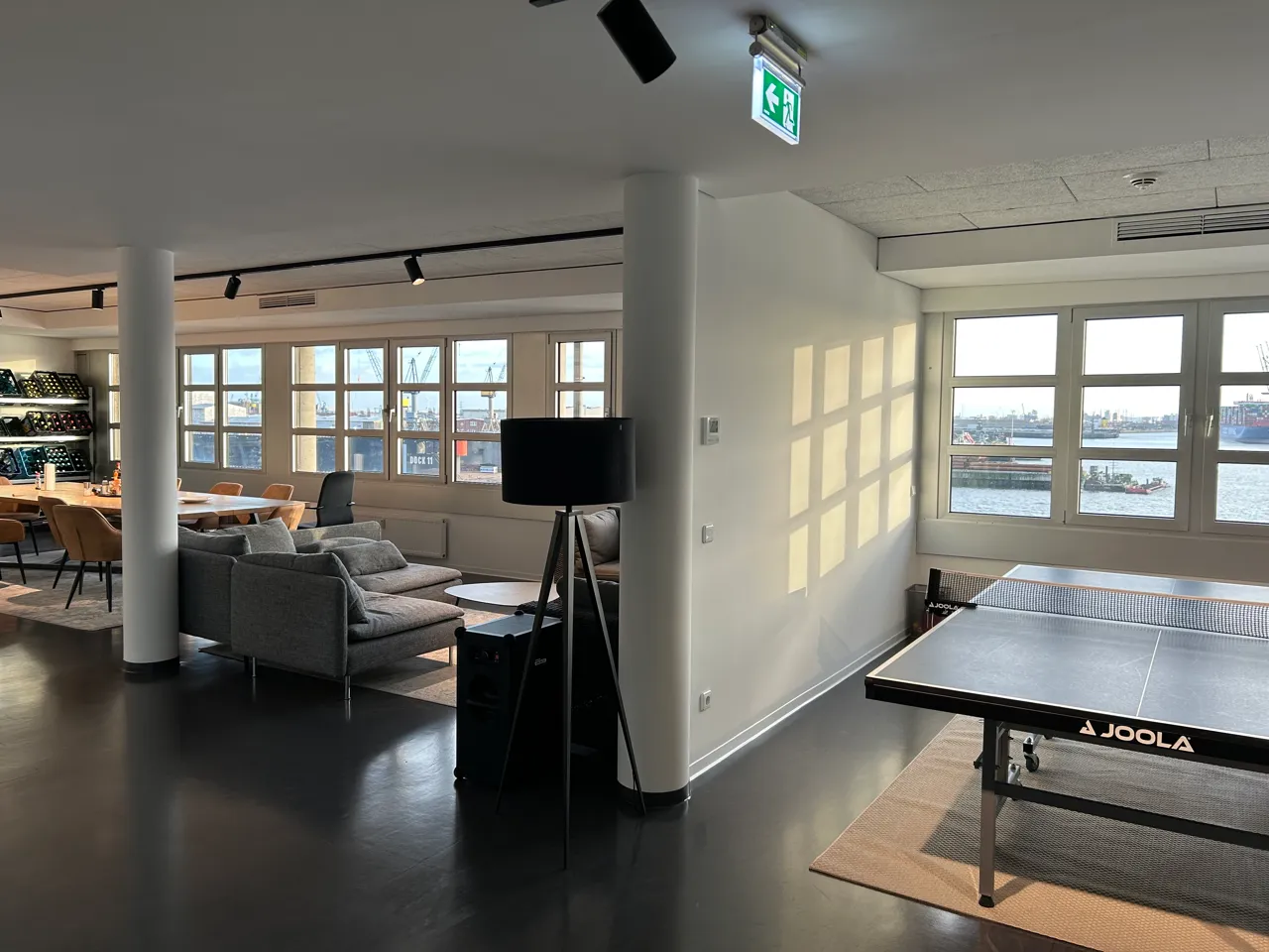 Büroplanung mit Refurbished Möbeln – Referenzprojekt Bild 3