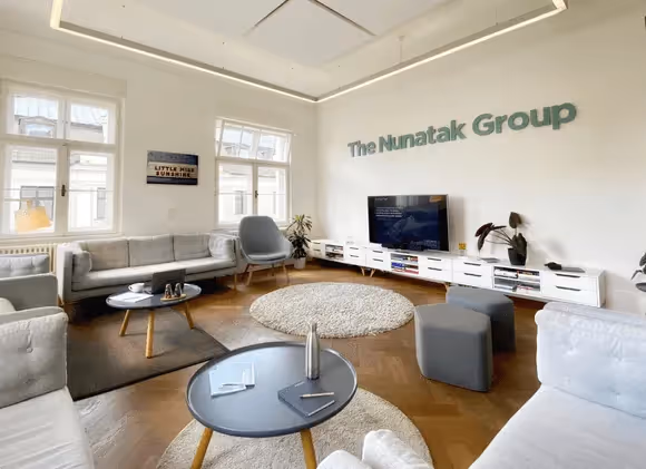 Workspace-Analyse und nachhaltige Einrichtung – Fenyx Office Referenz