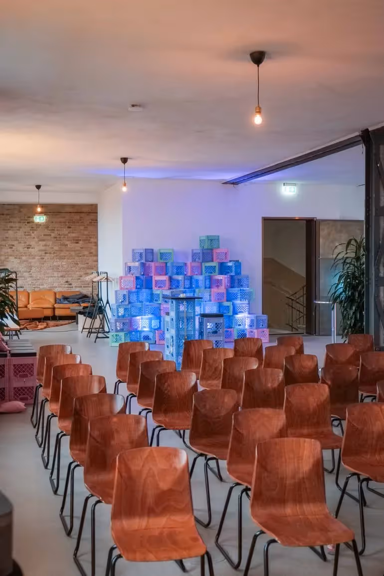 Zukunftsfähige Einrichtung für Coworking und Events – Referenzprojekt Bild 3