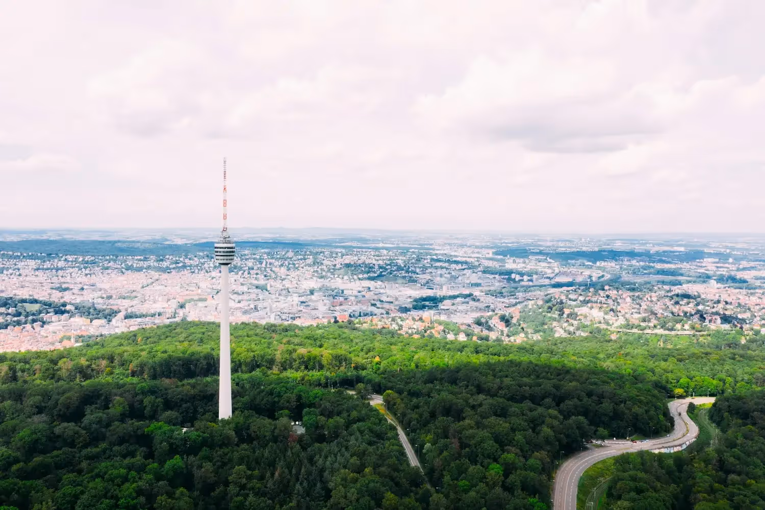Büroauflösung & Büromöbelankauf Stuttgart