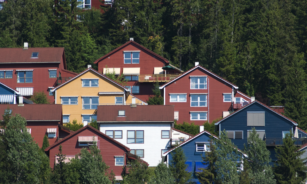 Hus på sluttande tomt