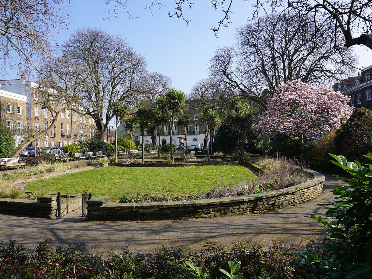 The green at Parsons Green with The White Horse